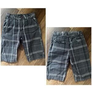 O'Neill Plaid Shorts in Black/Gra